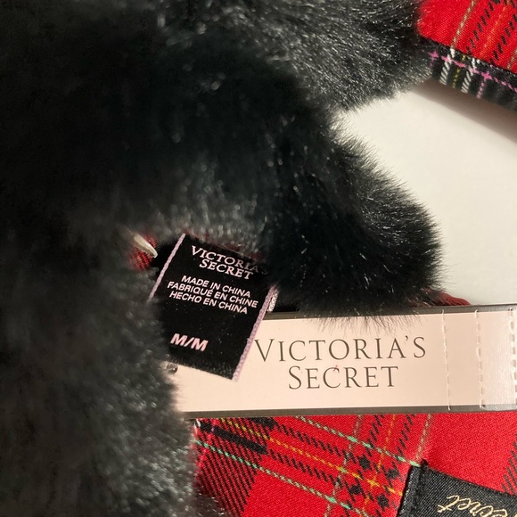 Victoria’s Secret slippers - Picture 4 of 6